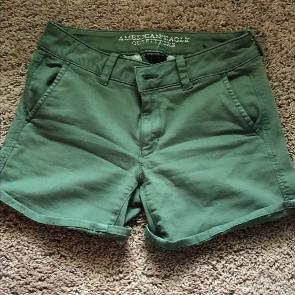 Army green American Eagle shorts